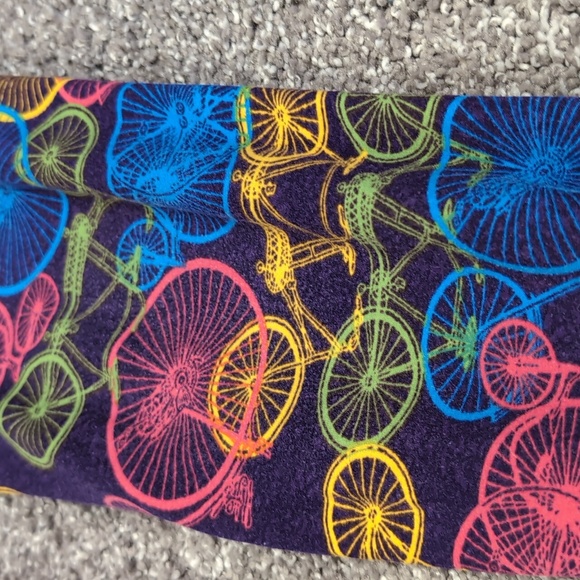 LuLaroe bicycle print leggings - Picture 2 of 4